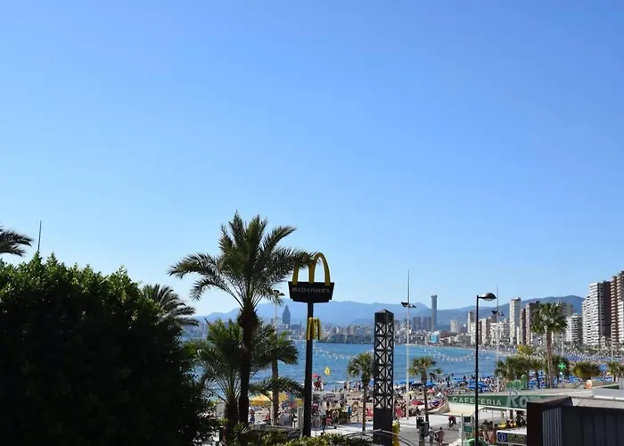 En El Paseo Maritimo De *